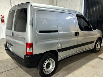 HERMOSA BERLINGO HDI FURGON