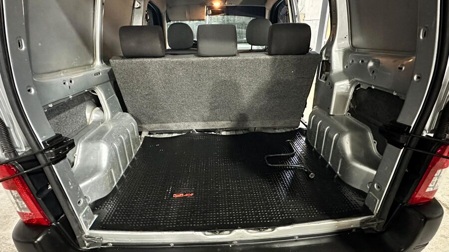 HERMOSA BERLINGO HDI FURGON