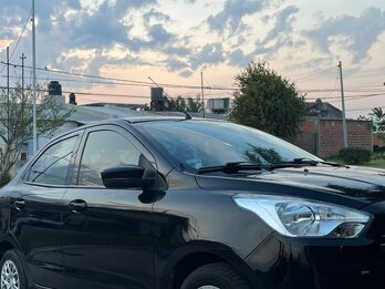 Vendo Ford K + Modelo 2017