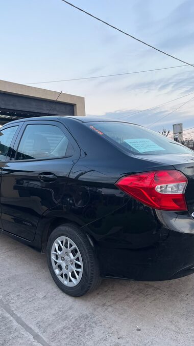 Vendo Ford K + Modelo 2017