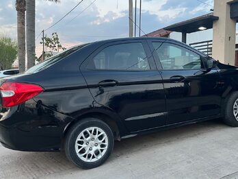 Vendo Ford K + Modelo 2017