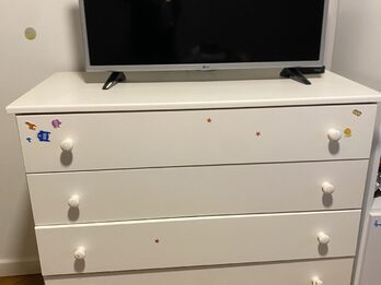 Vendo cama carro y cómoda (juego completo)