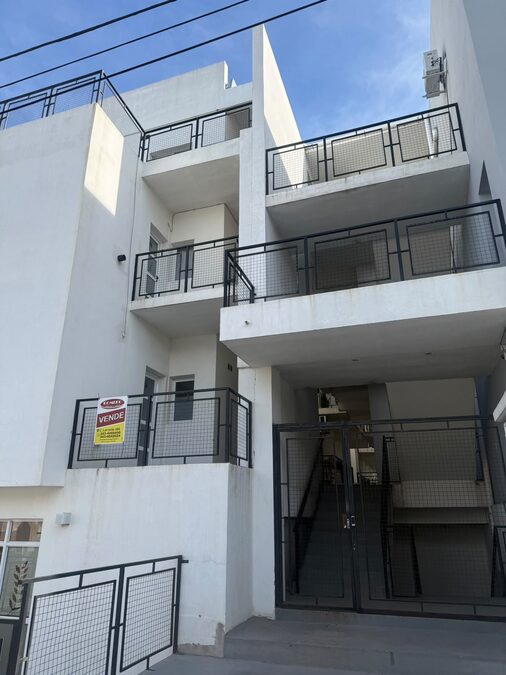 Departamento monoambiente con terraza en Oro Verde