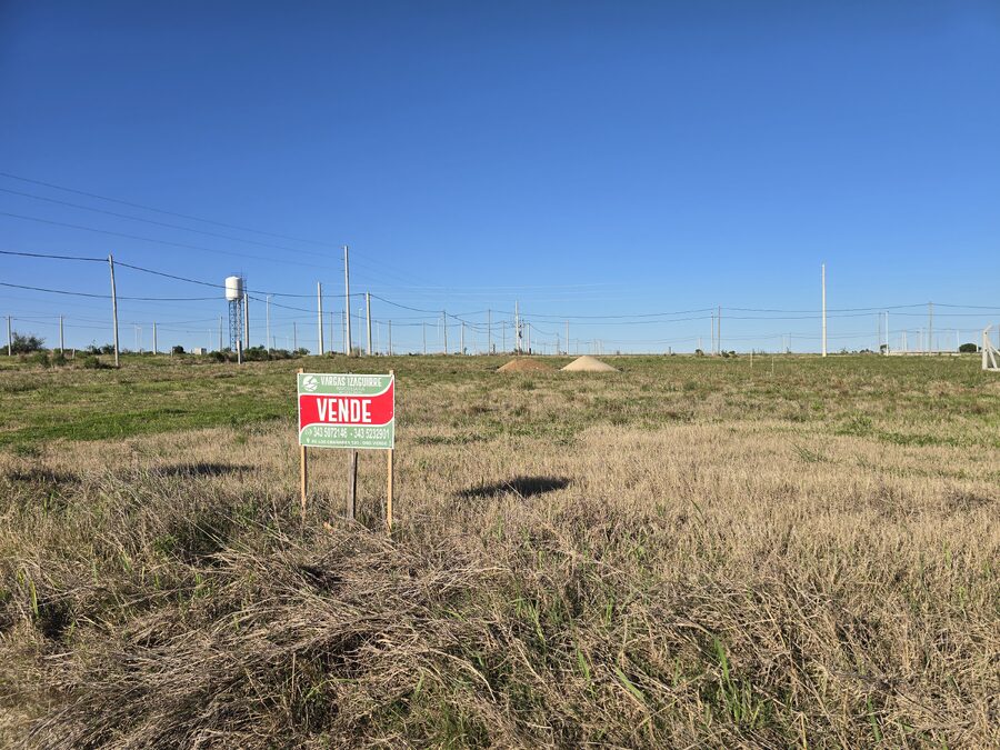 Lote en Oro Verde Loteo Santa Ana barrio El triangular