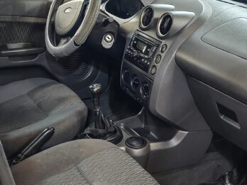 Ford Fiesta Ambiente 2006