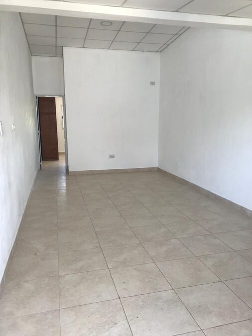 Alquilo duplex, 1 dormitoria, cochera, calle Baez