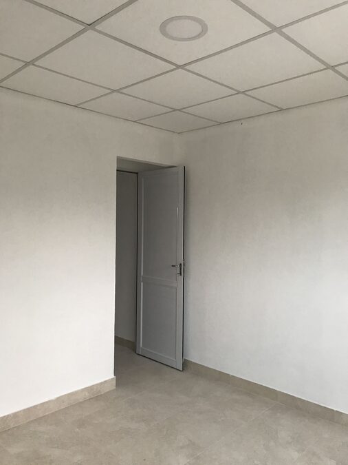 Alquilo duplex, 1 dormitoria, cochera, calle Baez