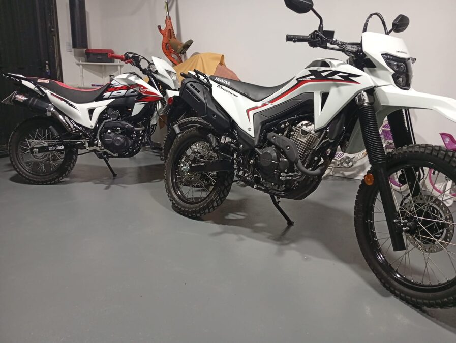 Tornado XR300