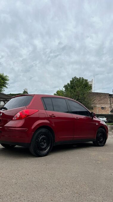 Nissan Tiida Visia 2008