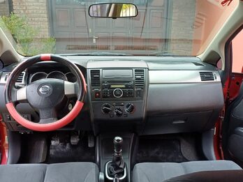 Nissan Tiida Visia 2008
