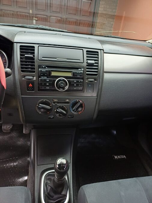 Nissan Tiida Visia 2008