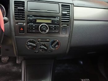 Nissan Tiida Visia 2008