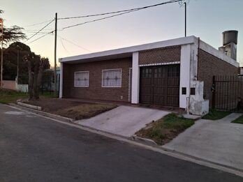 Alquilo casa 3 dormitorios