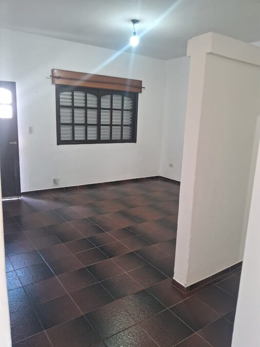 Alquilo casa 3 dormitorios