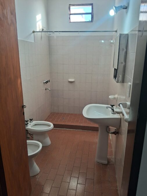 Alquilo casa 3 dormitorios