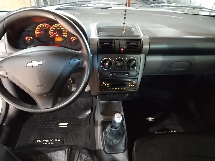 VENDO CHEVROLET CLASSIC 2015 IMPECABLE