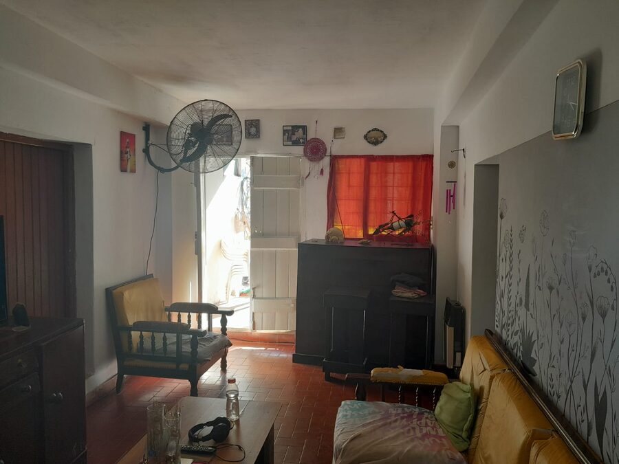 Oportunidad en Paraná: Casa a Refaccionar con Gran Terreno de 477 m² - Zona Av. Almafuerte