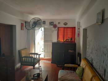 Oportunidad en Paraná: Casa a Refaccionar con Gran Terreno de 477 m² - Zona Av. Almafuerte