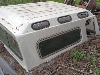 Vendo cúpula / camper de fibra de vidrio F100