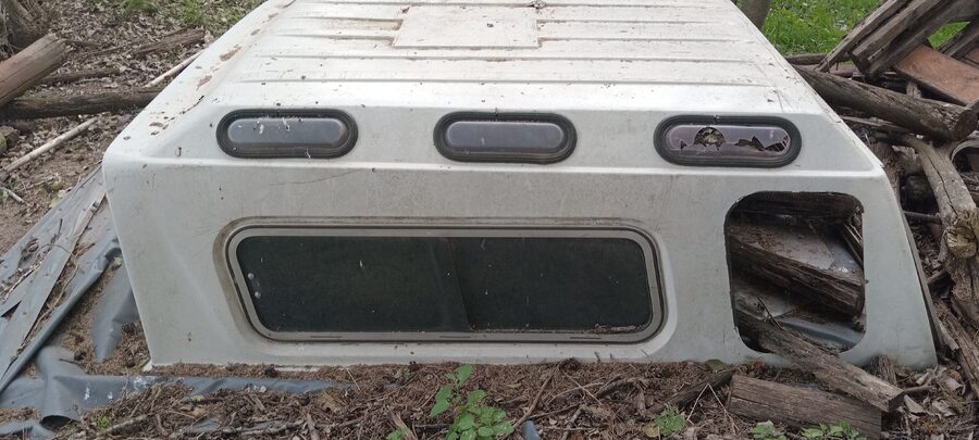 Vendo cúpula / camper de fibra de vidrio F100