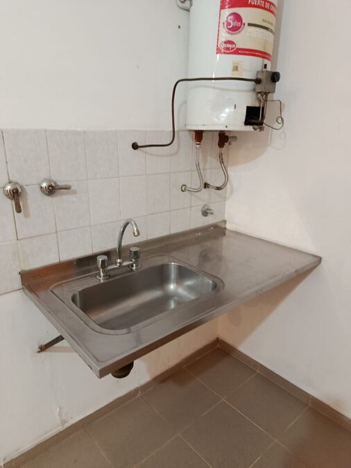 ALQUILO Local Comercial o Monoambiente