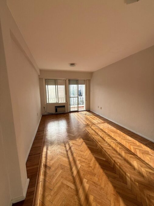 VENDO DEPARTAMENTO 2 DORMITORIOS Y COCHERA - CORDOBA Y MALVINAS.