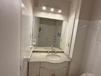VENDO DEPARTAMENTO 2 DORMITORIOS Y COCHERA - CORDOBA Y MALVINAS.