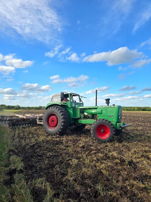 TRACTOR IMPECABLE DEUTZ 130