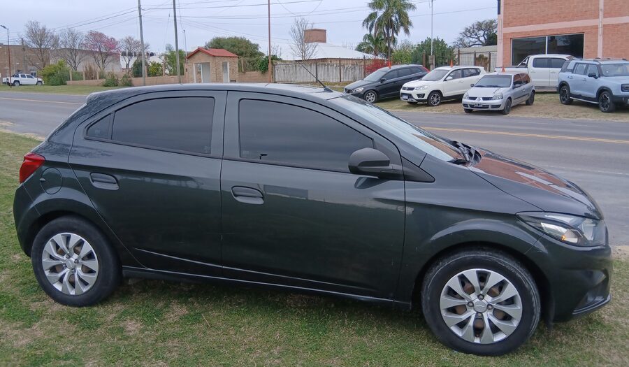 Chevrolet Onix LT 5 puertas 2017
