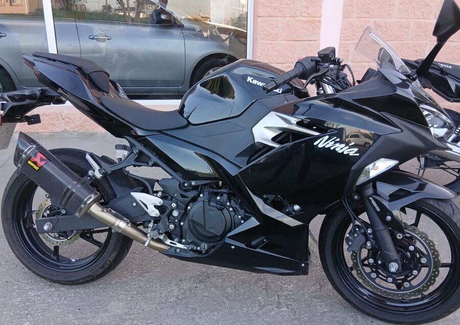 Ninja 400 2022 con 1.080Km!!