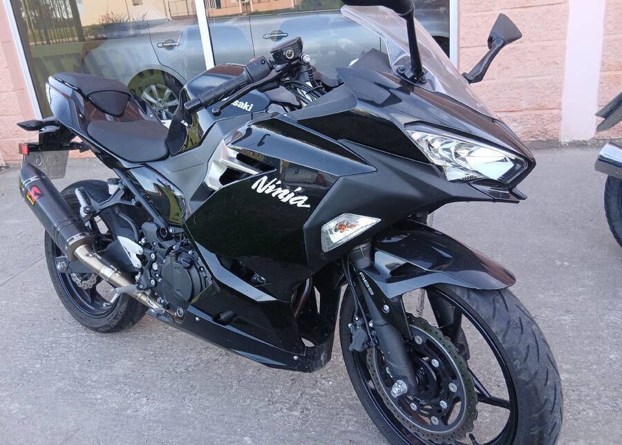 Ninja 400 2022 con 1.080Km!!