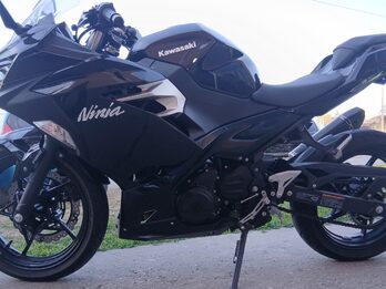 Ninja 400 2022 con 1.080Km!!