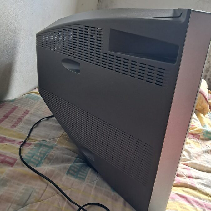 TV DIPLOMATIC 21"