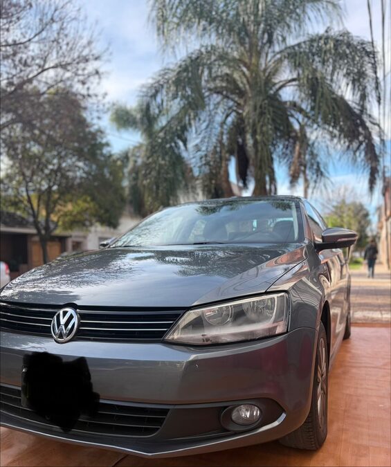 VW VENTO TDI! UNICA MANO!