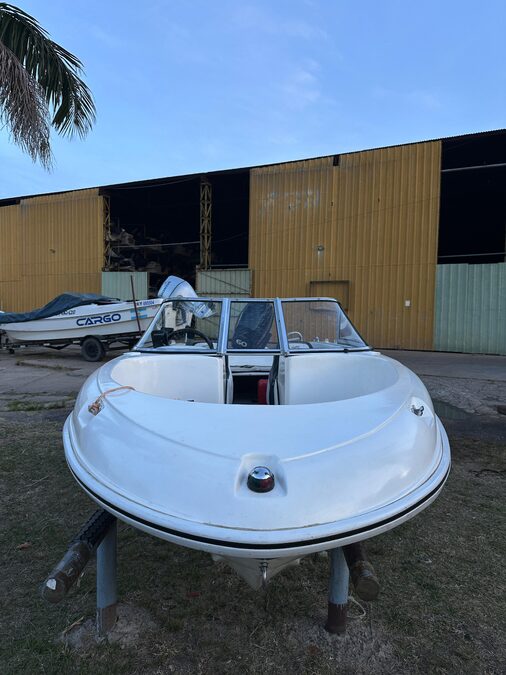 Vendo Lancha Larsen Mystic 460