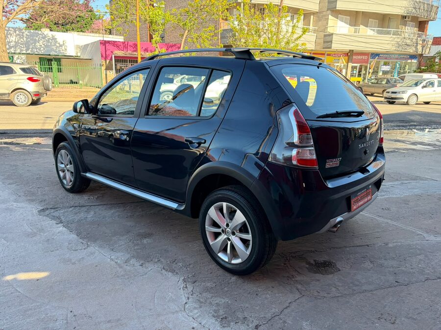 Sandero Stepway 1,6 Privilege NAV - 2014