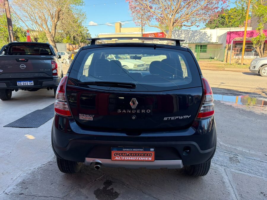 Sandero Stepway 1,6 Privilege NAV - 2014