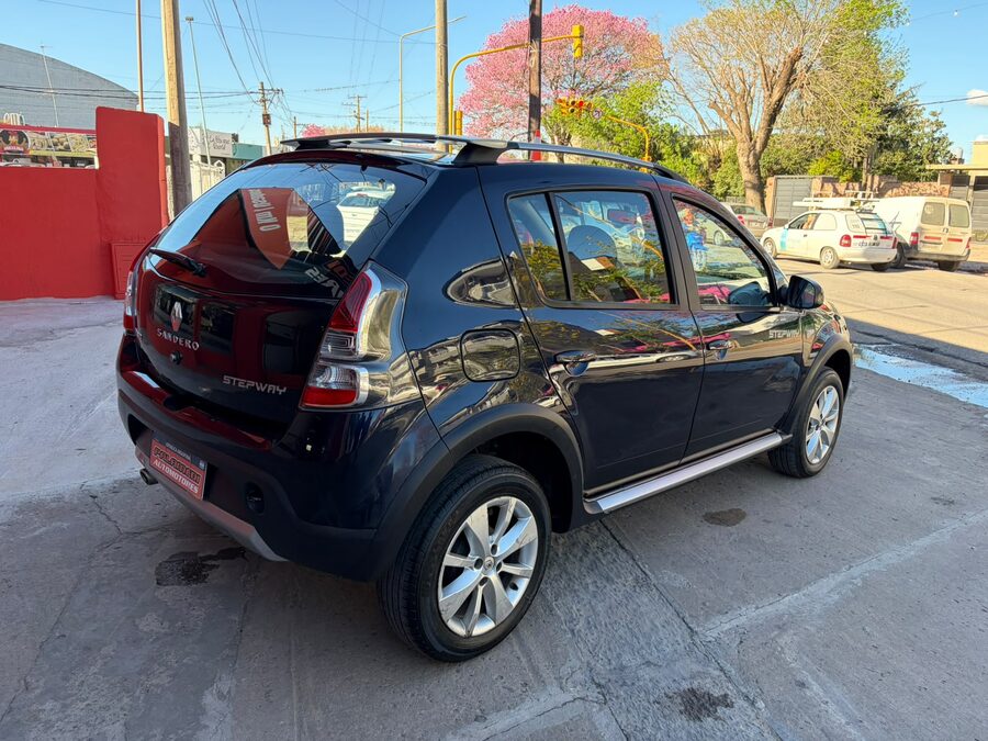 Sandero Stepway 1,6 Privilege NAV - 2014