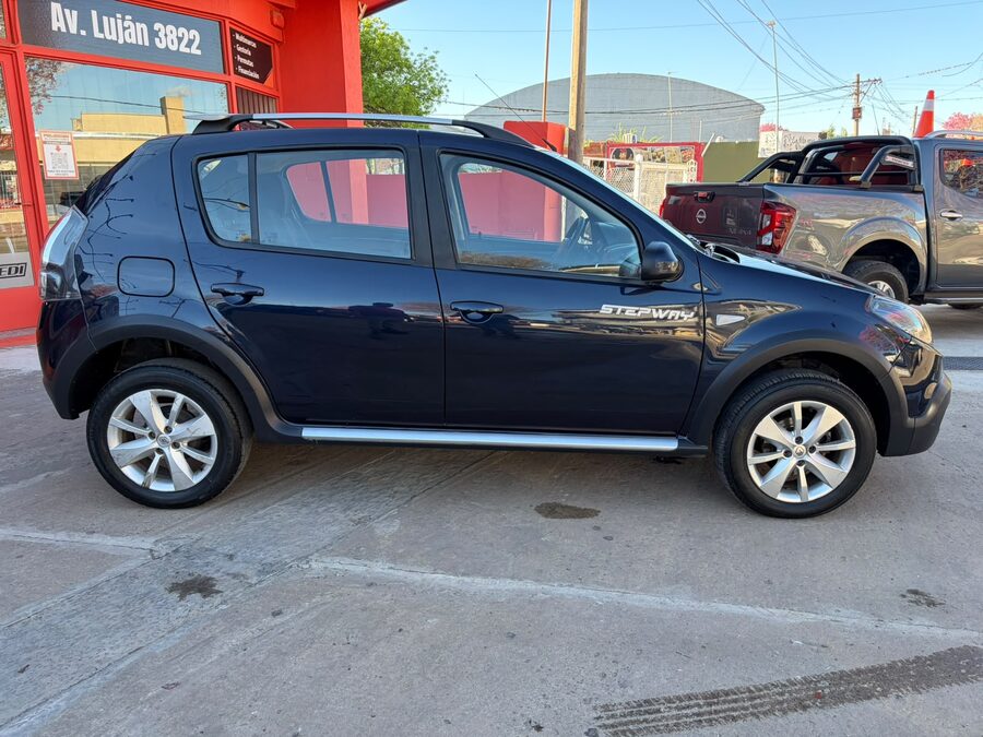 Sandero Stepway 1,6 Privilege NAV - 2014