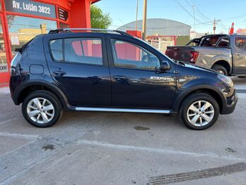 Sandero Stepway 1,6 Privilege NAV - 2014