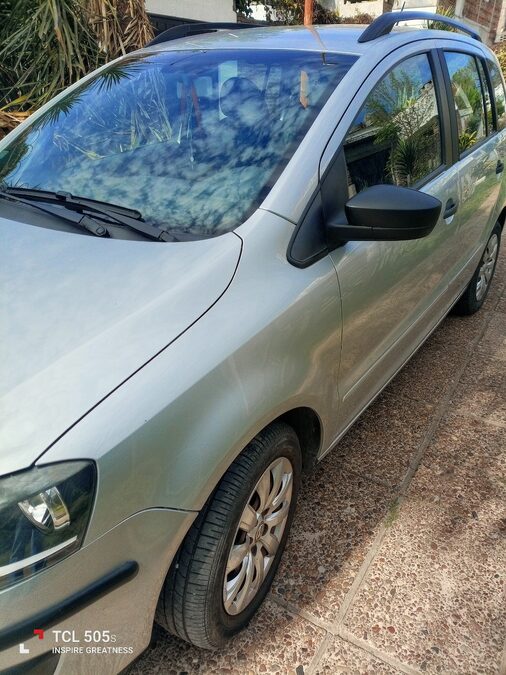 Particular vende Volkswagen Suran 1.6