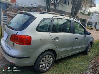 Particular vende Volkswagen Suran 1.6