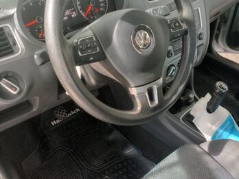 Particular vende Volkswagen Suran 1.6