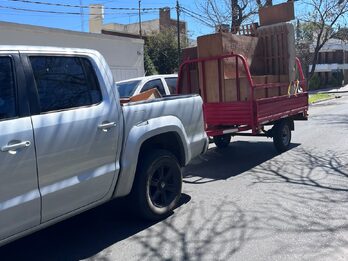 fletes - mudanzas - cargas pesadas- dentro y fuera de la provincia - auxilio de motos 24 hs