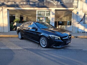 Único Mercedes Benz CLA 200 Urban Km 43.000 / 2017