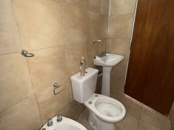 Alquilamos 2 dormitorio calle Liniers y Laurencena