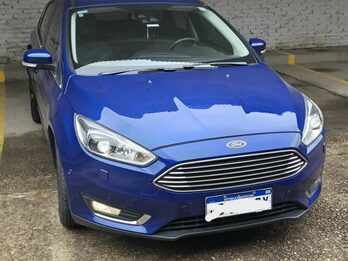 Ford Focus Titanium Hatchback 2018 MT