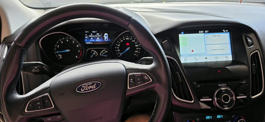 Ford Focus Titanium Hatchback 2018 MT