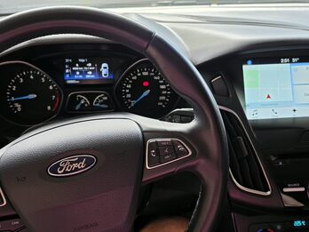 Ford Focus Titanium Hatchback 2018 MT