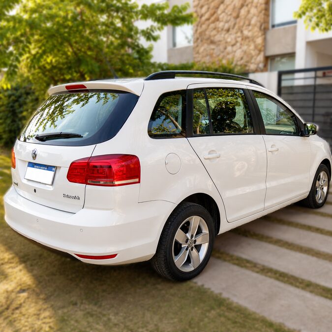 VOLKSWAGEN SURAN 1.6 TRENDLINE L/15 MANUAL - AÑO 2.016